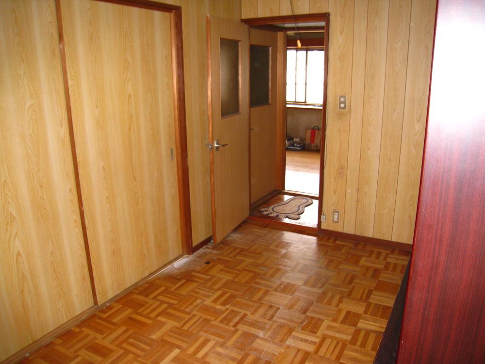 Non-living room. Indoor (April 2013) Shooting