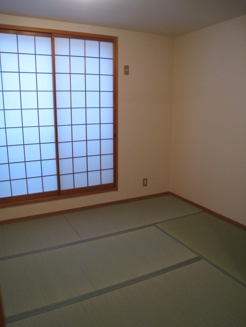 Non-living room. Indoor (February 2013) Shooting