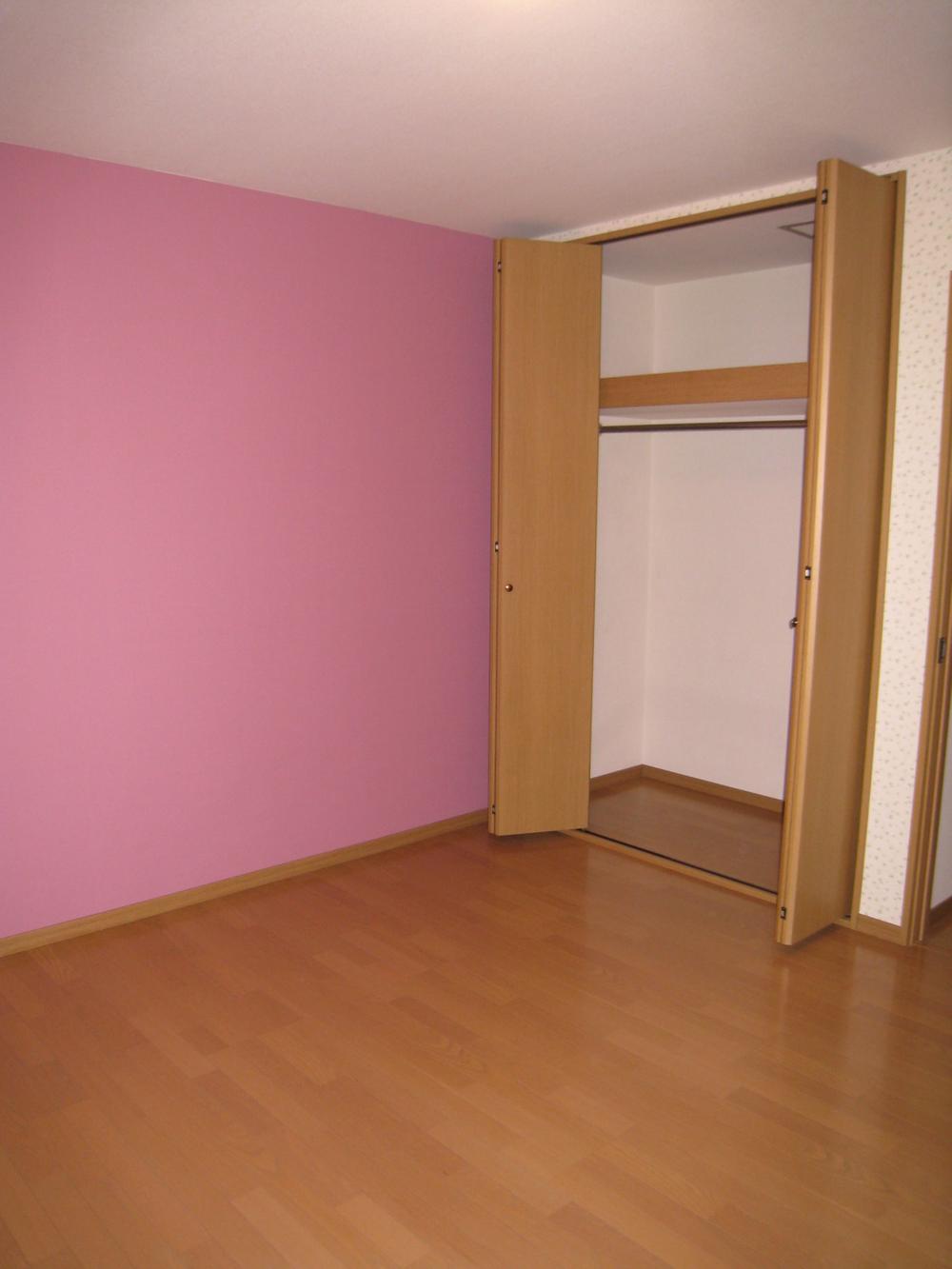 Non-living room. Indoor (February 2013) Shooting