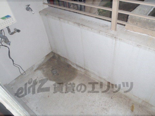 Balcony. Washing machine veranda installation