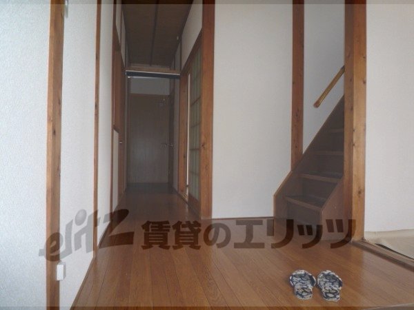 Other room space. Corridor