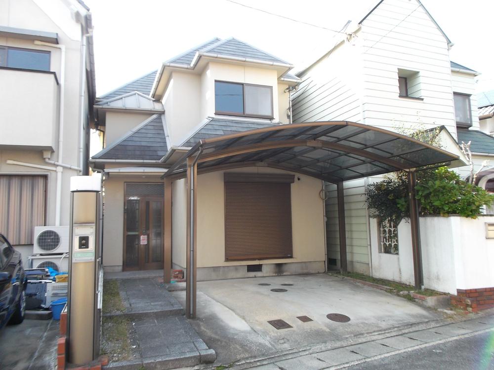 Local appearance photo. Local (11 May 2013) Shooting