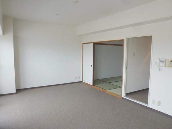 Other local. Western-style 6 Pledge