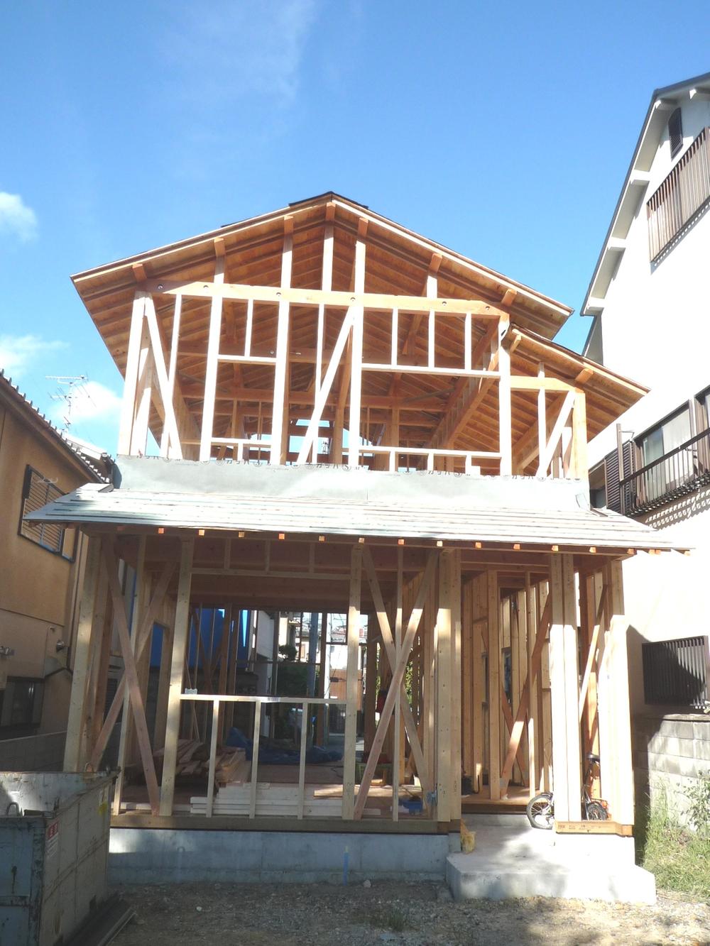 Local appearance photo. Local (10 May 2013) Shooting