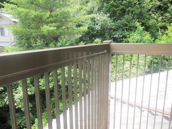 View photos from the dwelling unit