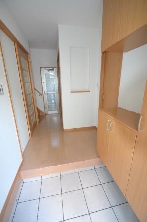 Entrance. Local (10 May 2013) Shooting