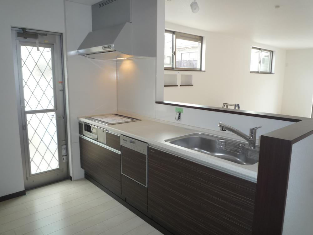 Same specifications photo (kitchen). Same specifications