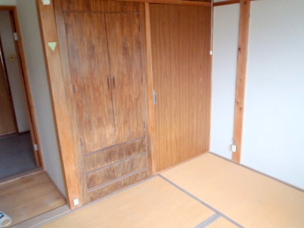 Living and room. It will calm unwind