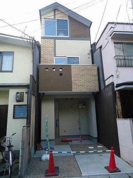 Local appearance photo