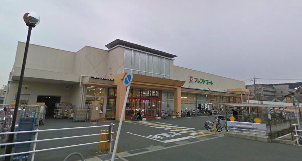 Supermarket. 1m to Friends Mart