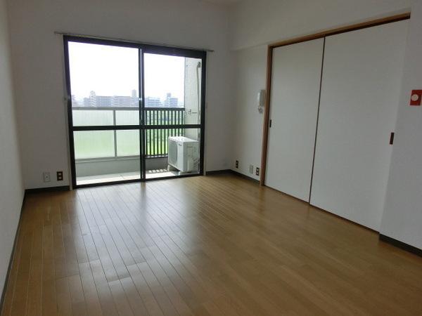 Living. Room (August 2013) Shooting