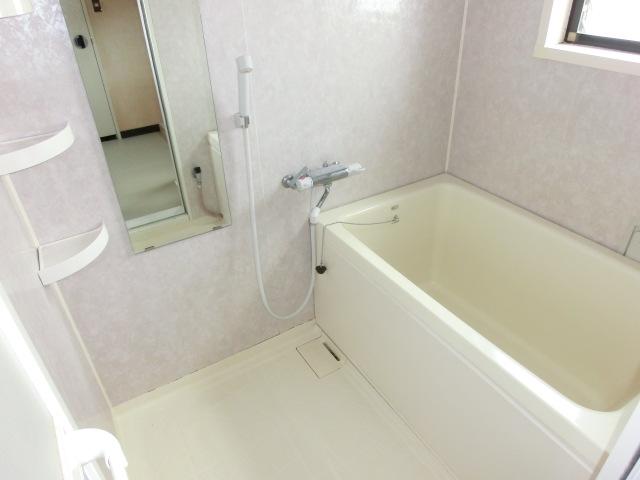 Bathroom. Room (August 2013) Shooting