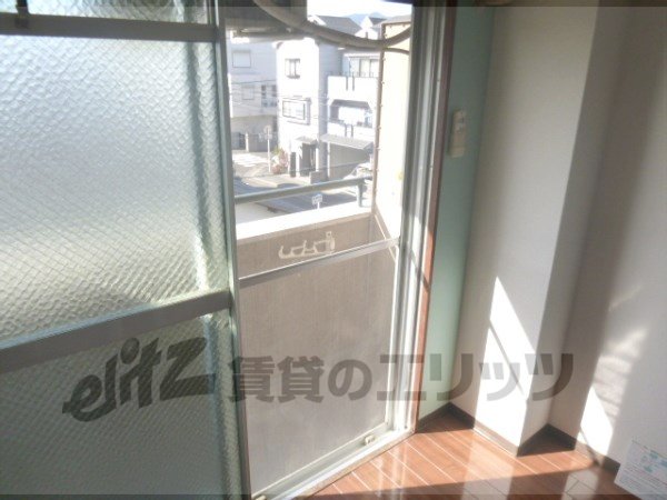 Other Equipment. Screen door