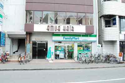 Convenience store. 130m to Family Mart (convenience store)