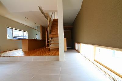 Living. As shown in the photograph, Room devised in lighting has been subjected