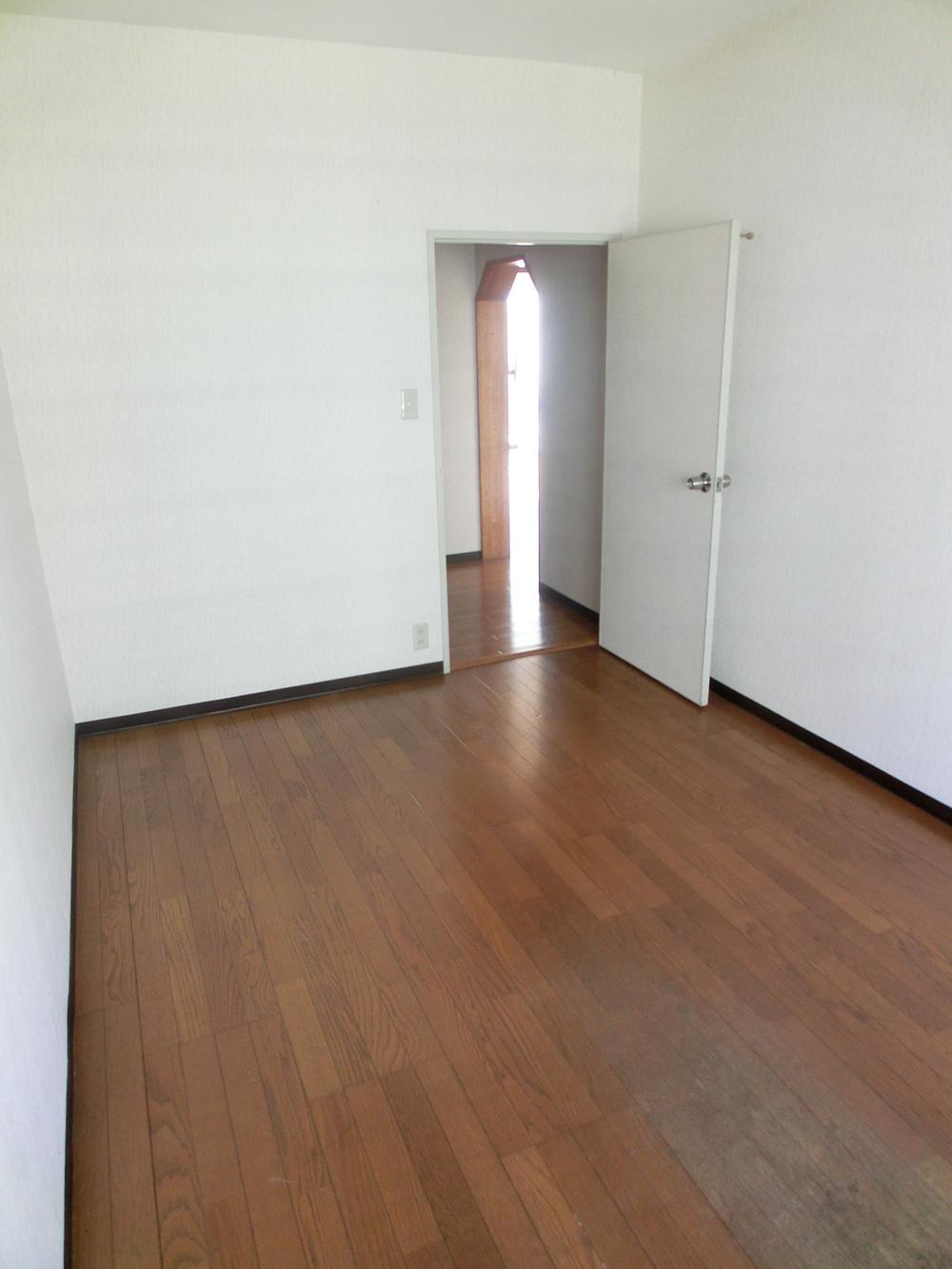 View photos from the dwelling unit