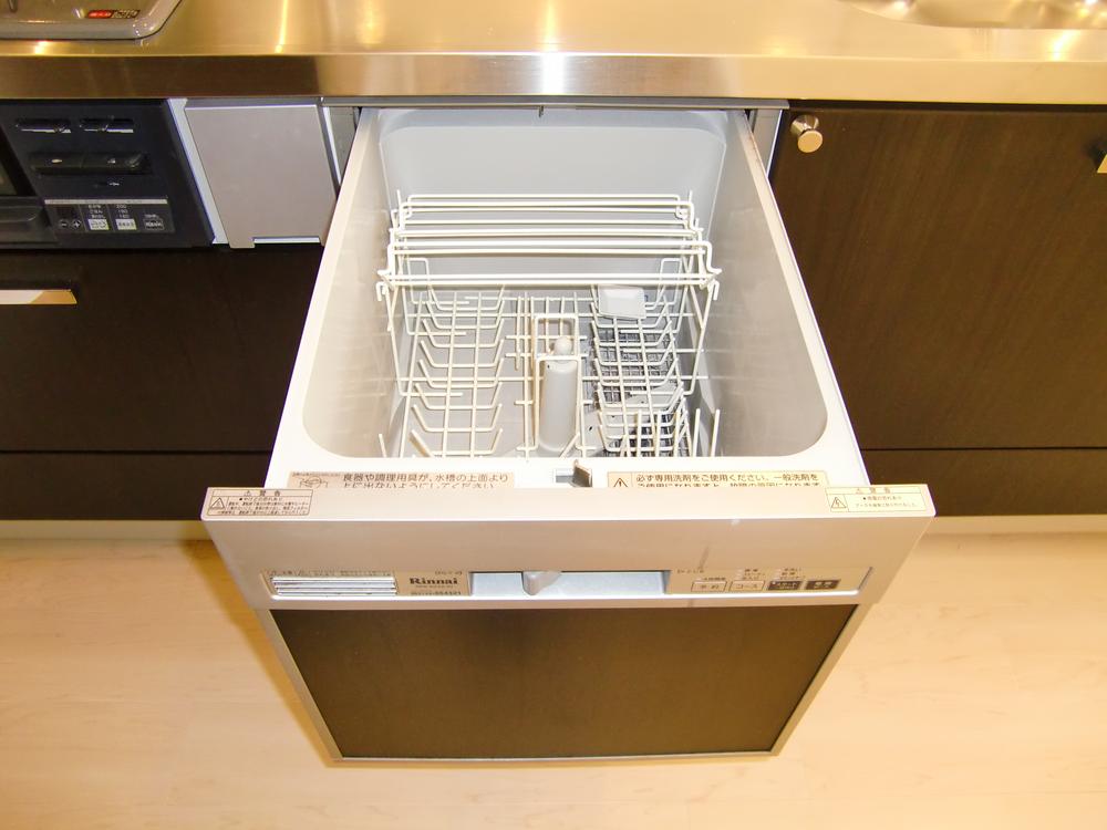 Kitchen. Dishwasher