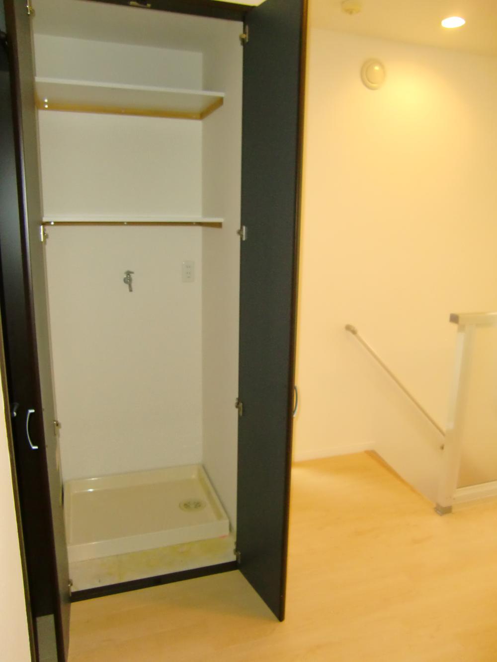 Receipt. Chitin before the laundry room Can you dry your laundry as it is from the LDK to the balcony is your laundry in front chitin of 2F