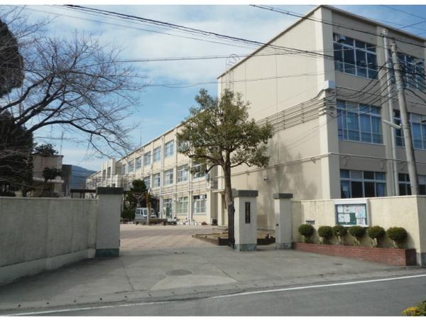 Junior high school. Saga 1m up to junior high school