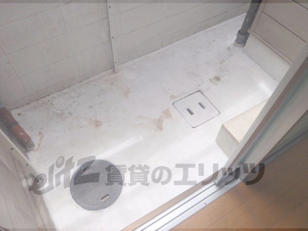 Balcony. Clothesline is also put veranda