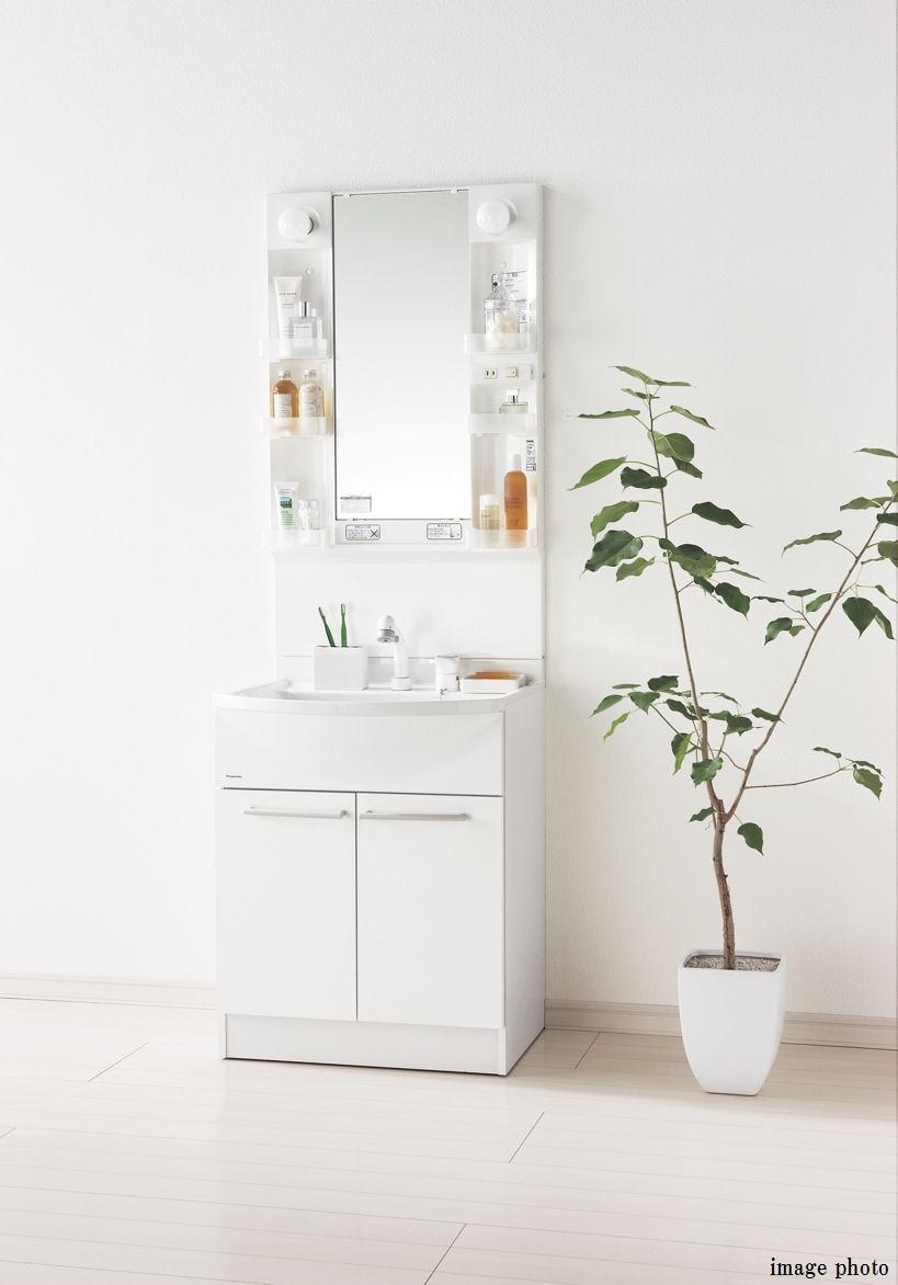 Building plan example (introspection photo).  [Our construction cases] Wash Panasonic Electric Works "M-Line" Plenty of storage of the back of the mirror ◎