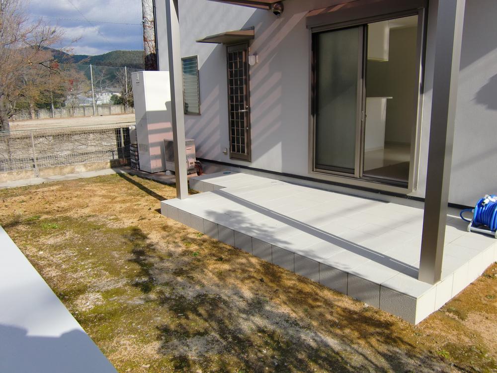 Garden. From LDK to the terrace and garden Holiday. If you invited your friends to barbecue, Also gardening, such as bathing in the pool for children is also available