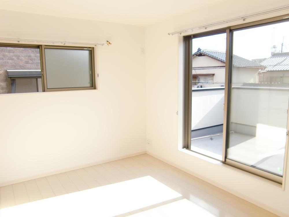 Non-living room. 2F 6 Pledge Southeast corner room This room is much also dazzling bright! Sky balcony of about 7.5 quires on the south side