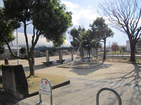 park. About until everyone Seitera children's park 390m