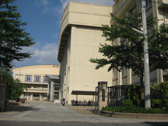 Junior high school. Hanayama 257m until junior high school (junior high school)