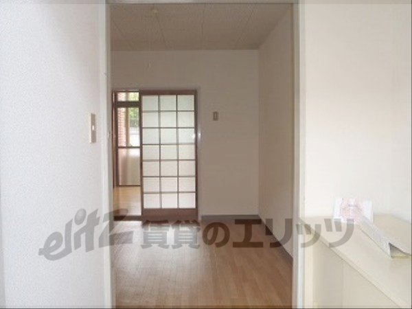 Other room space. Corridor