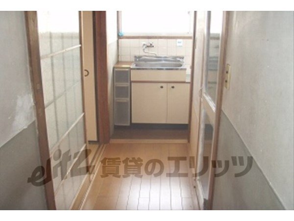 Other room space. Corridor