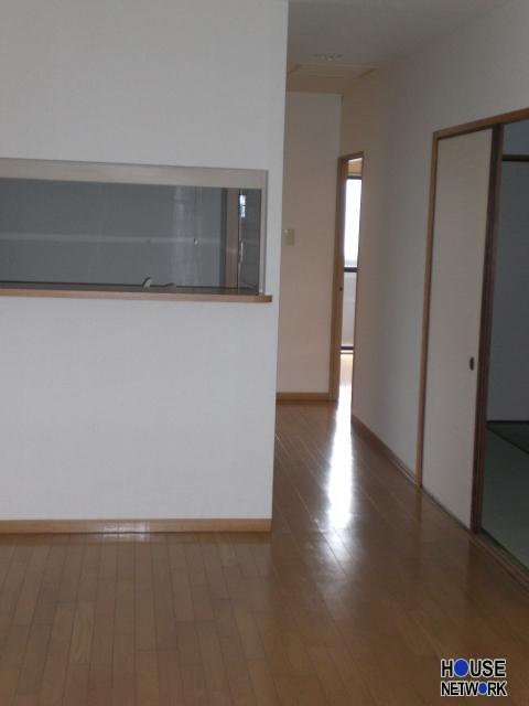 Other room space. Looking for a perfect room in your eyes!