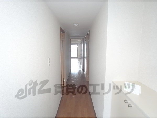 Other room space. Corridor