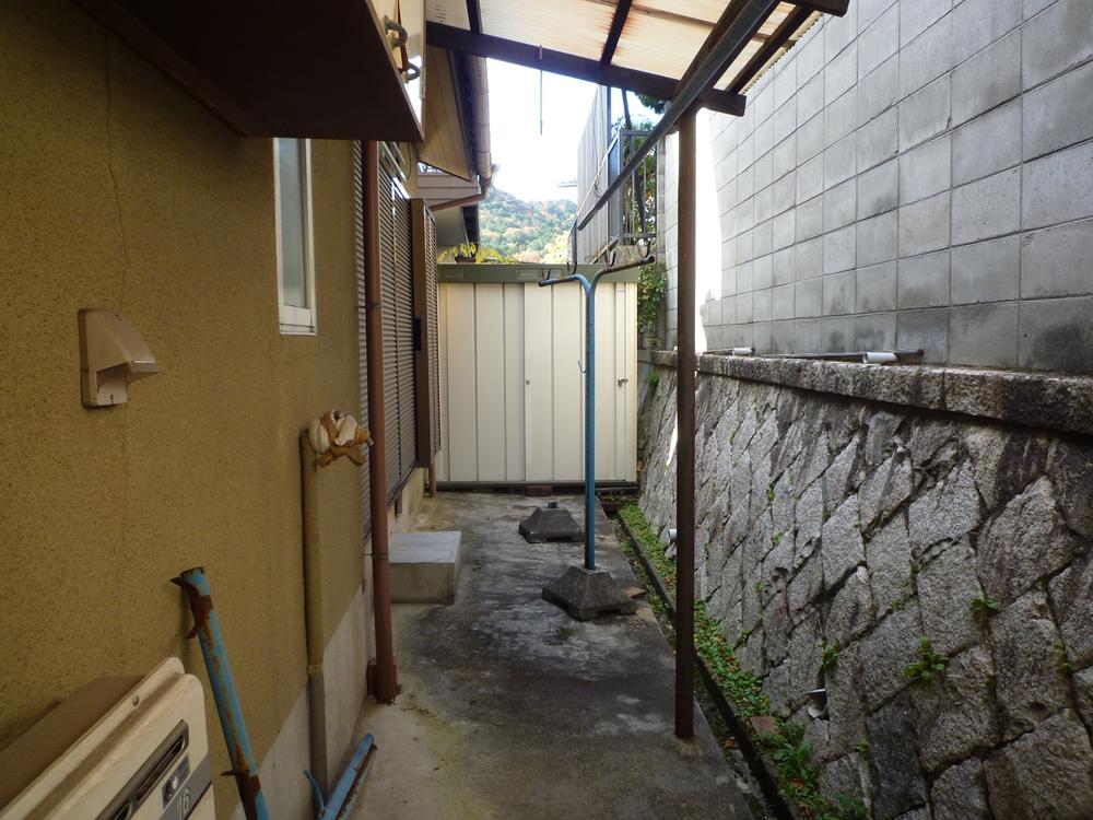 Other. Warehouse (site north side)