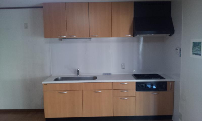 Kitchen. System kitchen. Because the wall with type neat also LDK.