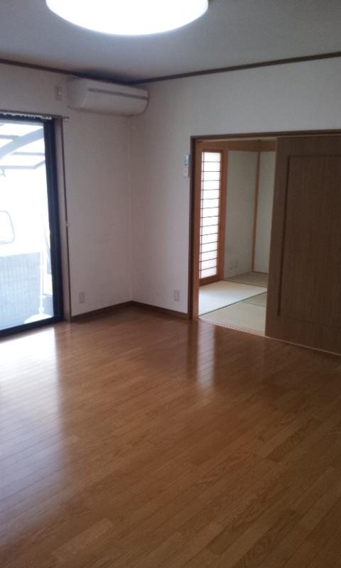 Living. LDK usability is also excellent as well because it is between continued and Japanese have relaxed.