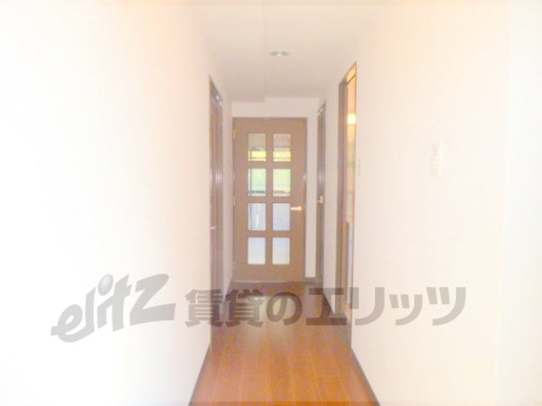 Other room space. Corridor