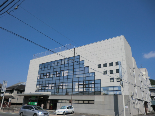 Hospital. Medical Corporation Association Rakuwakai Rakuwakai Ling 962m to the hospital (hospital)