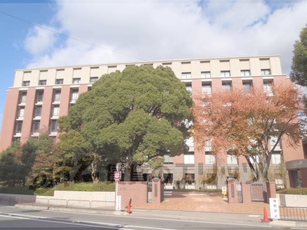 University ・ Junior college. Kyoto Pharmaceutical University (University of ・ 4200m up to junior college)