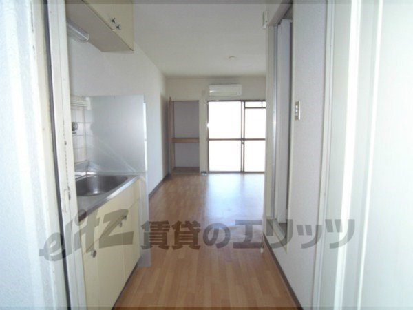 Other room space. Corridor