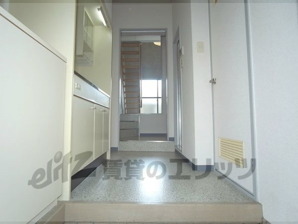 Other room space. Corridor