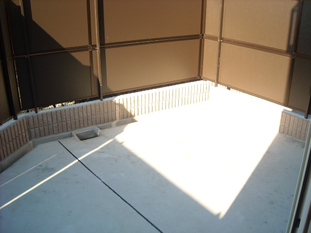 Balcony. Large private garden! !