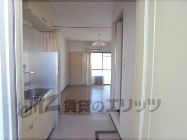 Other room space. Corridor