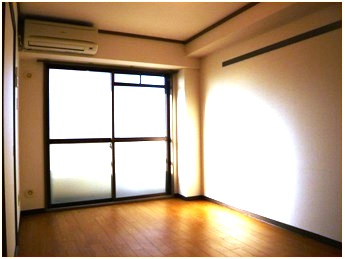 Living and room. Room YoshiSo, You can room guide