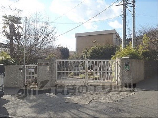 Primary school. Anshu 150m up to elementary school (elementary school)