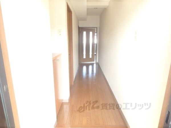 Kitchen. Storage is also many easy-to-use kitchen.