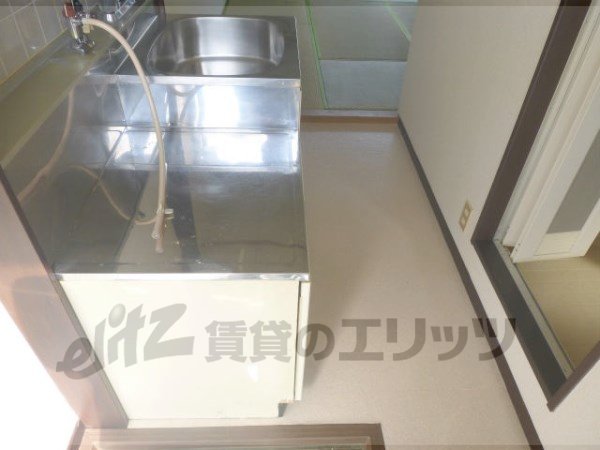 Other room space. Corridor