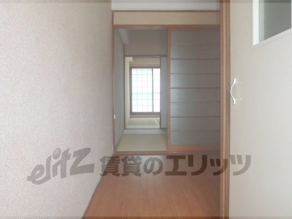 Other room space. Corridor