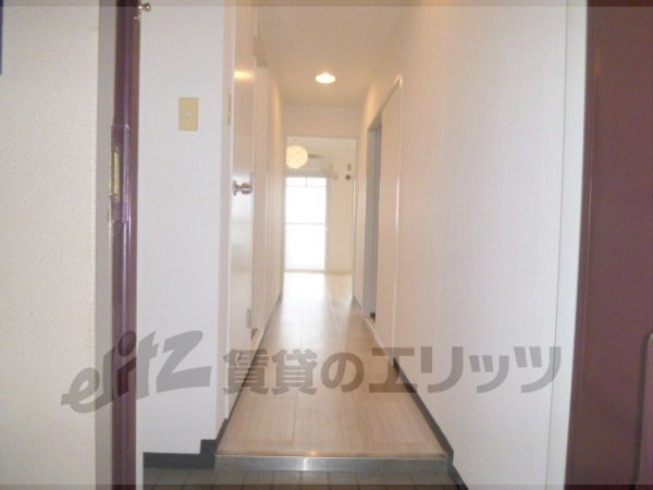 Other room space. Corridor