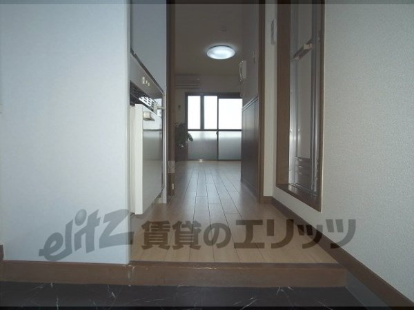 Other room space. Corridor